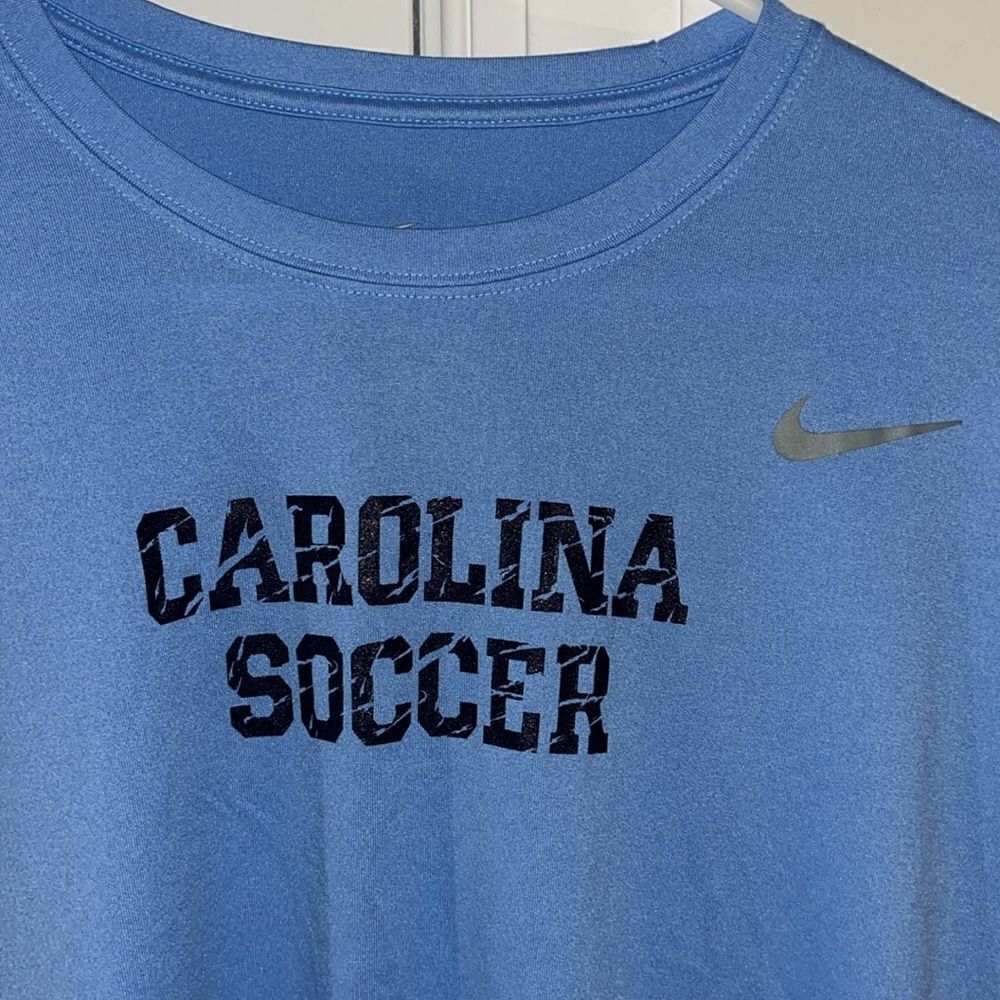 New Nike Dri-Fit North Carolina Tarheels soccer team T tee shirt L athletic fit